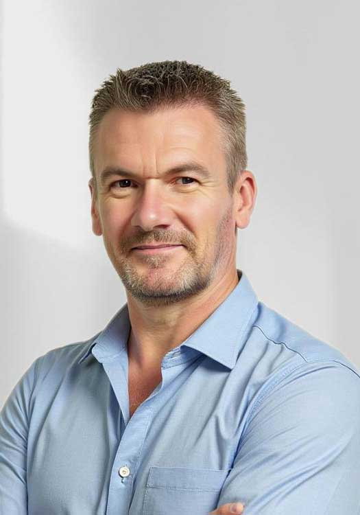Lee Bladon Trained NESA Therapist